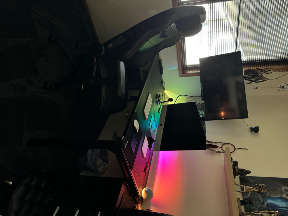 Secretlab Magnetic Headphone Hanger - Customer Photo From Cheryl Kennedy