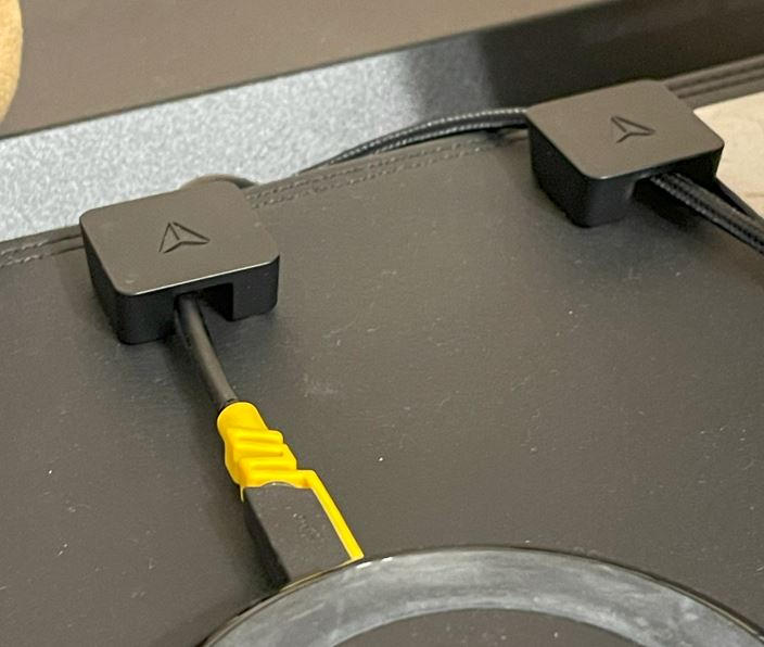 Secretlab Magnetic Cable Anchors (Set of 3) - Customer Photo From Anthony Nguyen